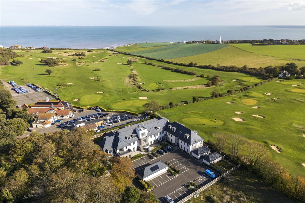 Apartment 3, The Fairways Image