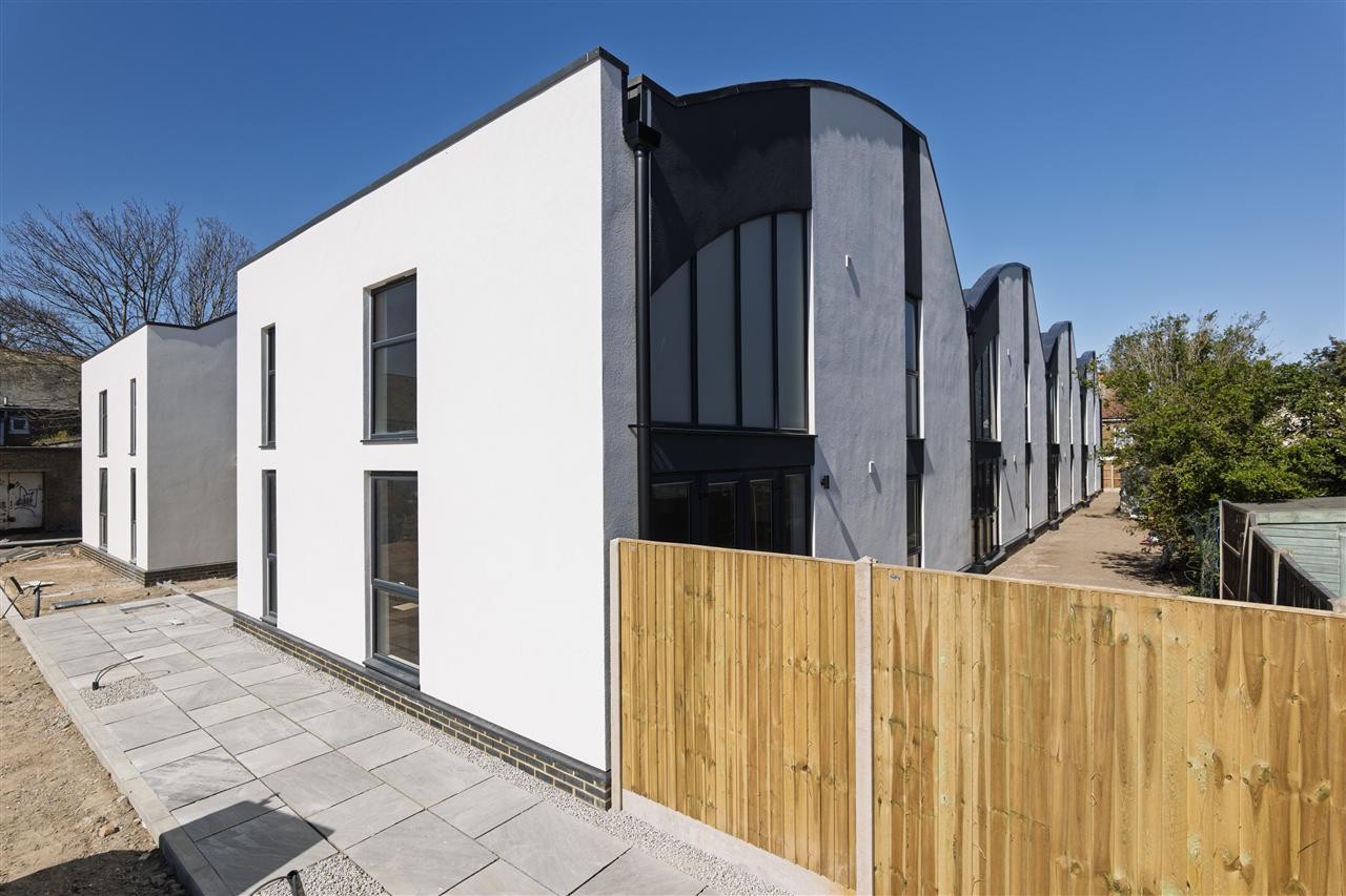 Plot 2 & 3, Driftwood Mews Image