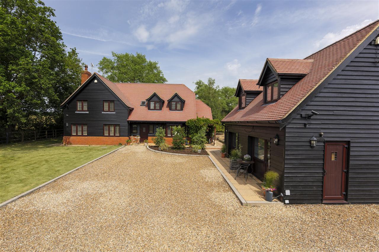 Oakwood Manor Image