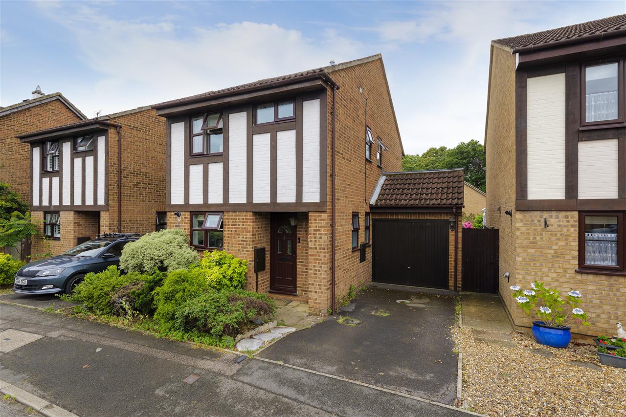 7 Henley Fields Image