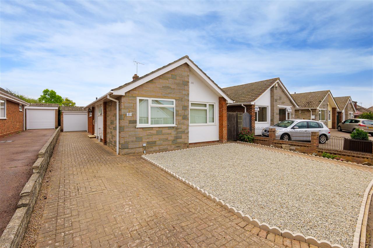 11 Woodside Gardens Image