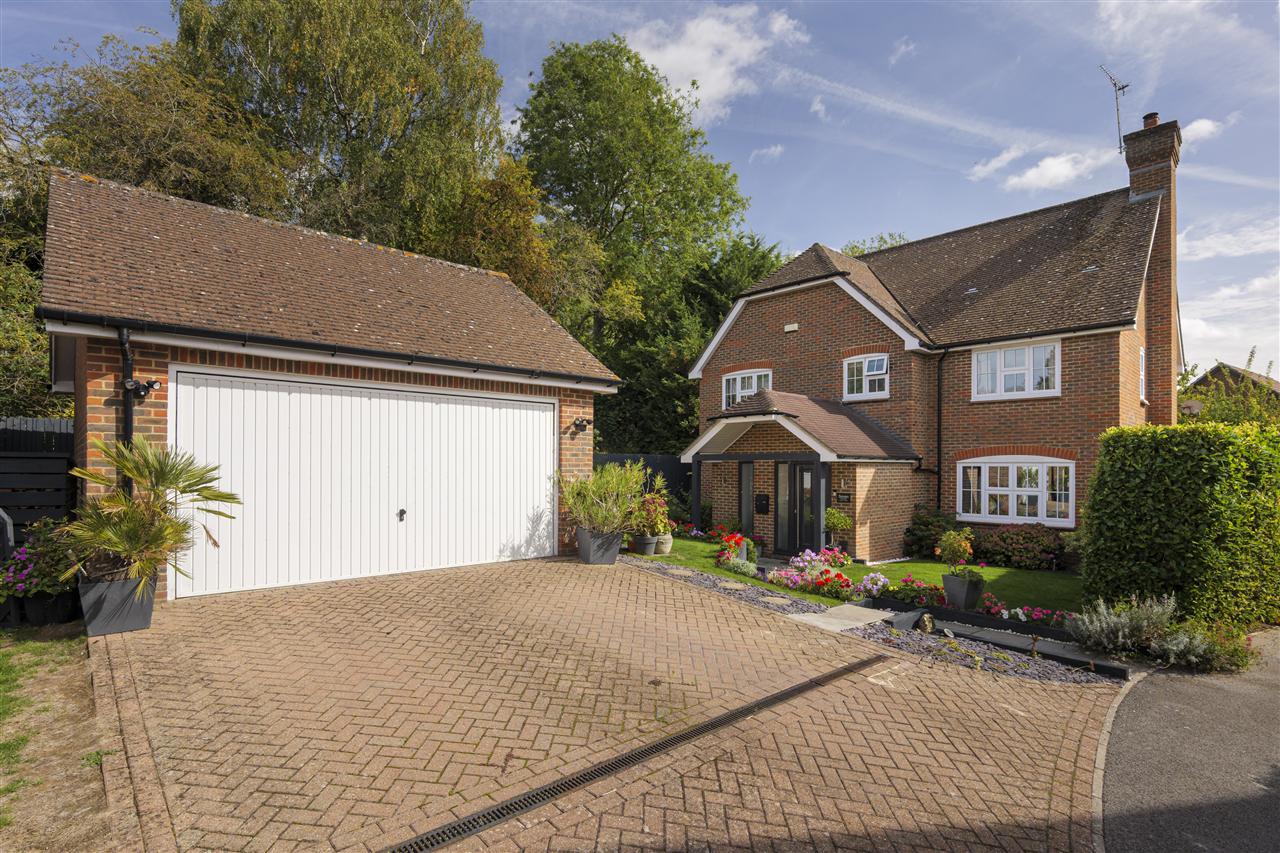 7 Cutbush Close, Image