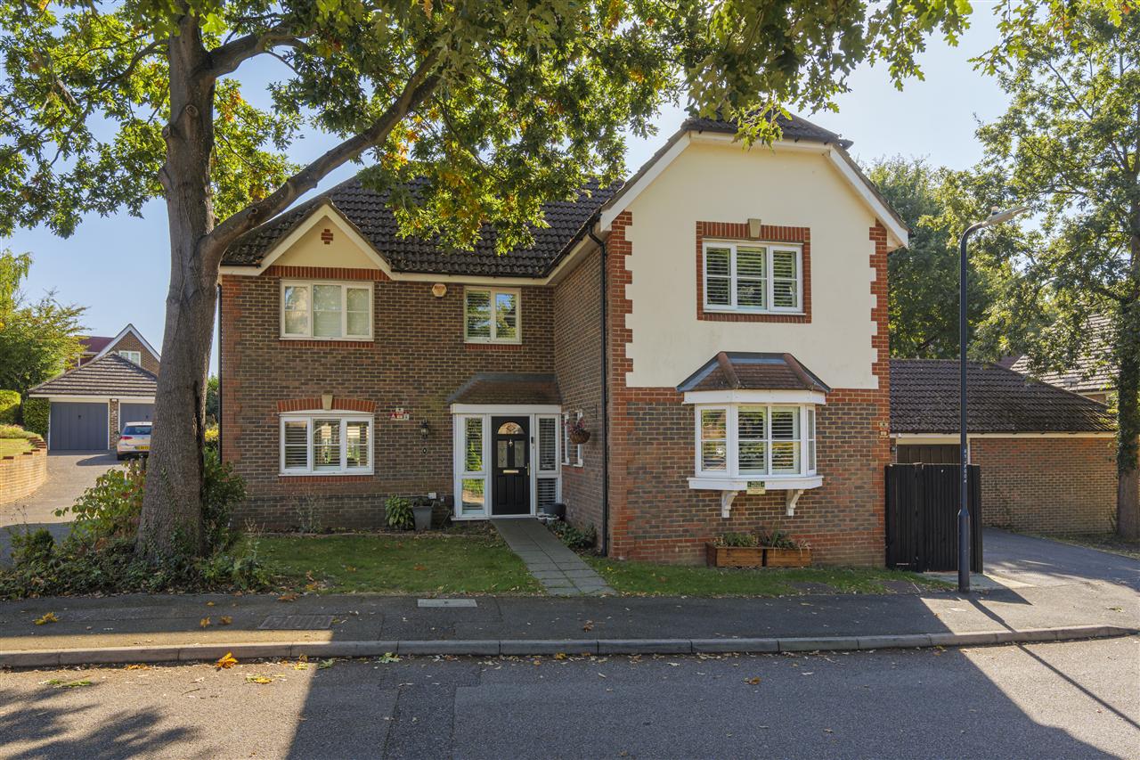 8 St. Francis Close Image